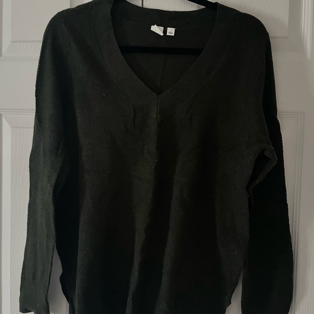 GAP green V-Neck Sweater Classic Knit